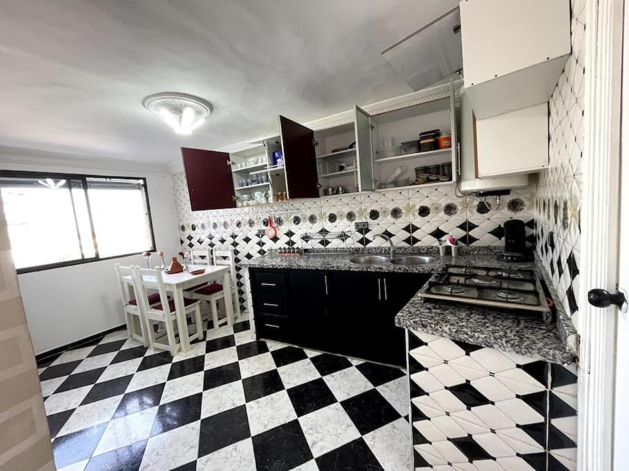 Belle Duplex With Terrace And Rooftop In The Heart Of Medina Тетуан Экстерьер фото